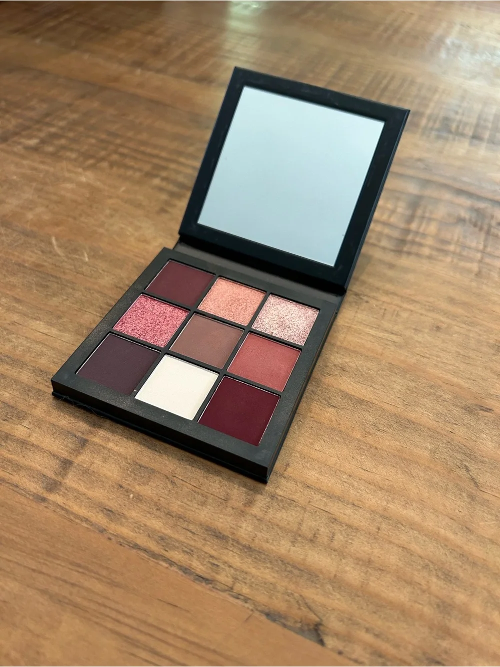 HUDA BEAUTY Mauve Obsessions Eyeshadow Palette - Mauve, Rose, Shimmer